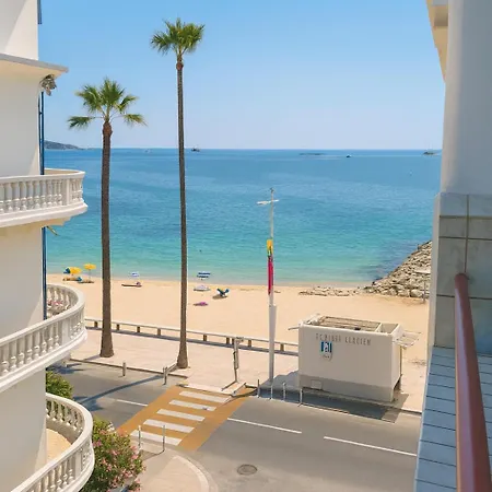 Signature Жуан-ле-Пен