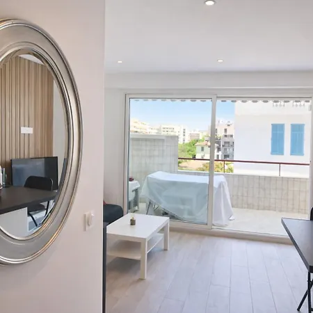 Апартаменты Signature Жуан-ле-Пен