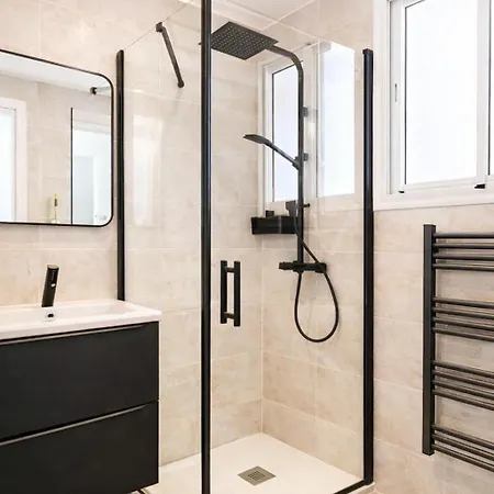 Apartment Signature *