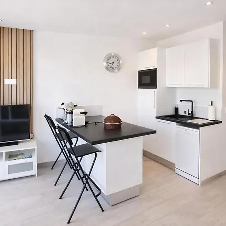 Signature Apartment *