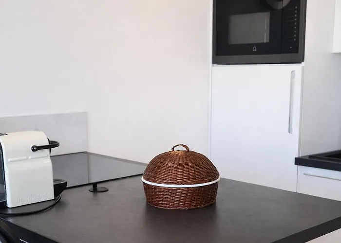 Signature * Juan-les-Pins